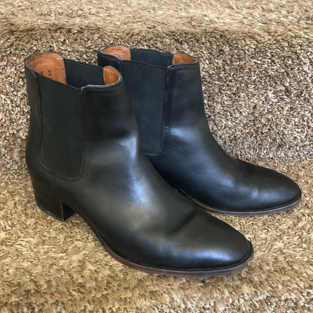 Frye Dara Chelsea Black Genuine Leather Mini Heel Designer Ankle Boots